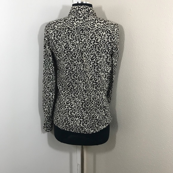 J. Crew Animal Print Button Down Blouse. Size 4. - Picture 5 of 6